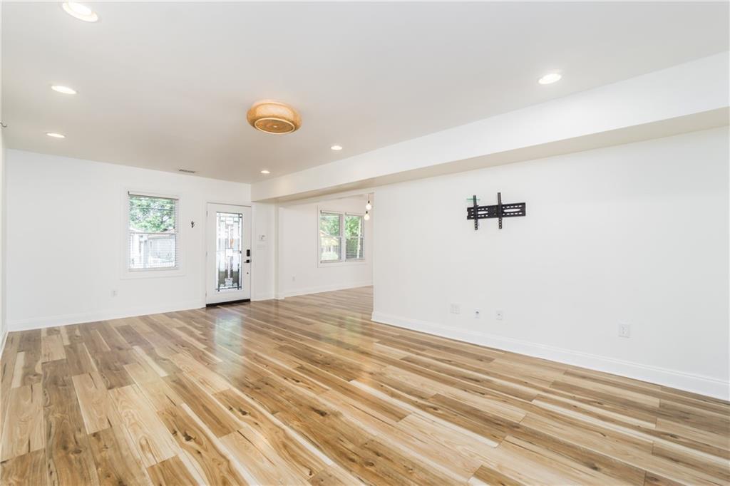 61 Chester Avenue SE