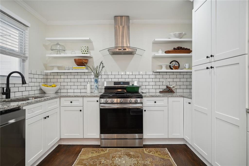 976 Cardova Drive NE