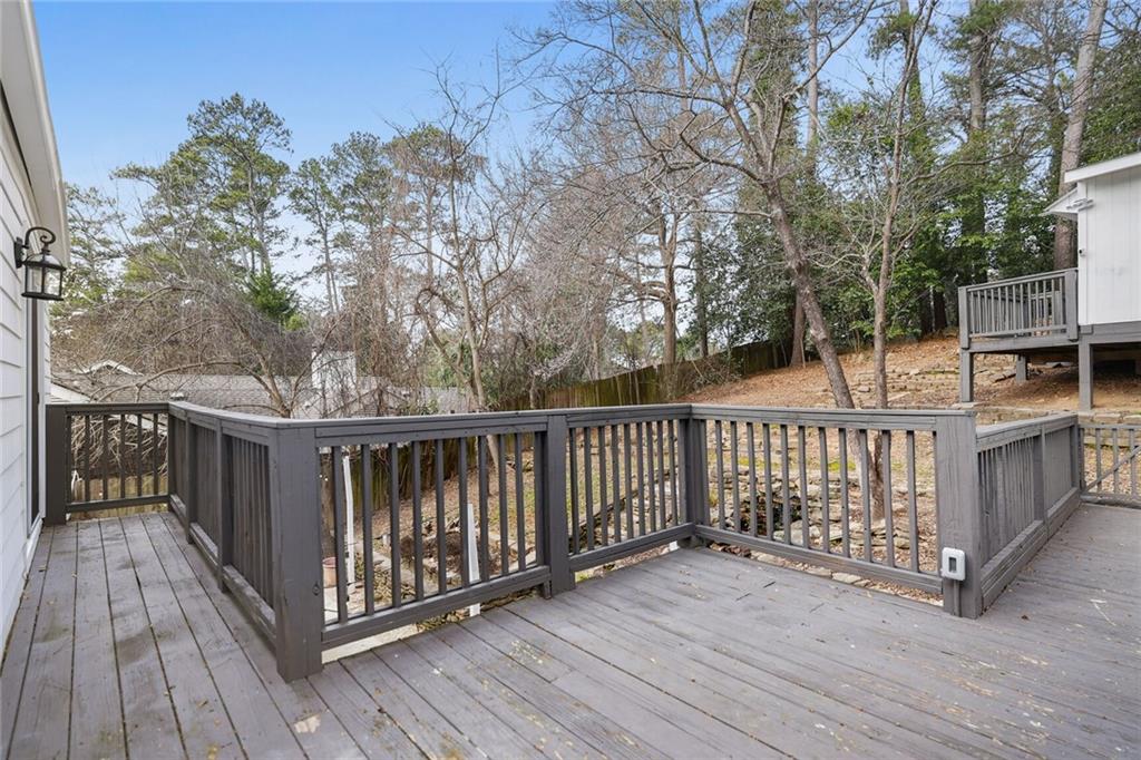 976 Cardova Drive NE