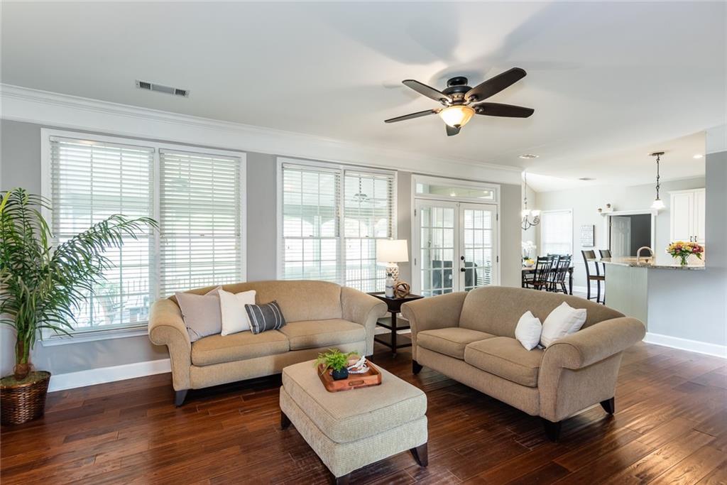 3011 OAK HAMPTON Court