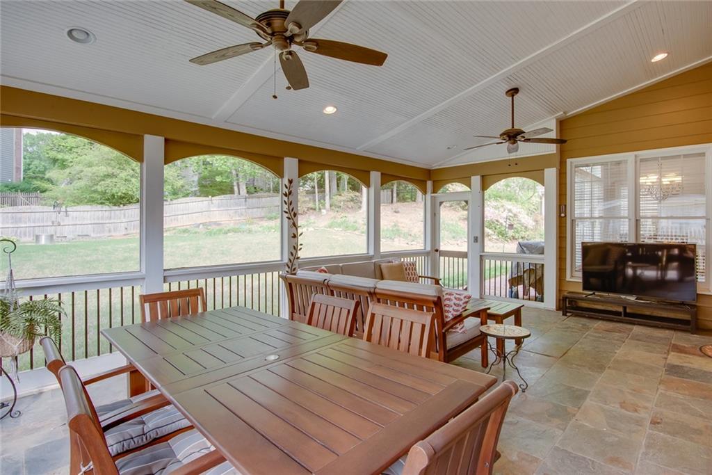 3011 OAK HAMPTON Court