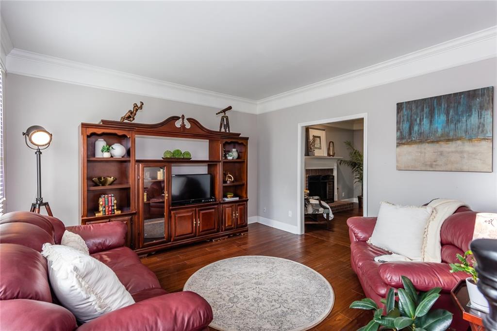 3011 OAK HAMPTON Court