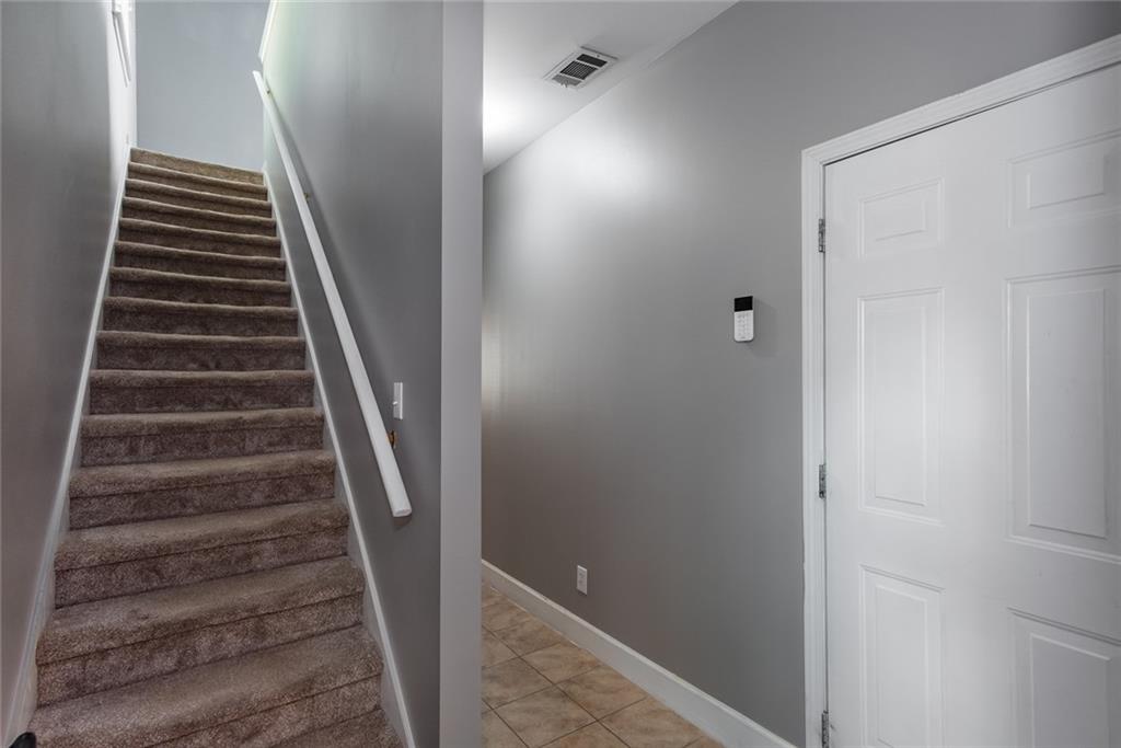 3011 OAK HAMPTON Court