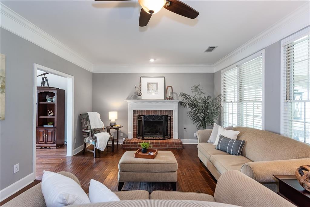 3011 OAK HAMPTON Court