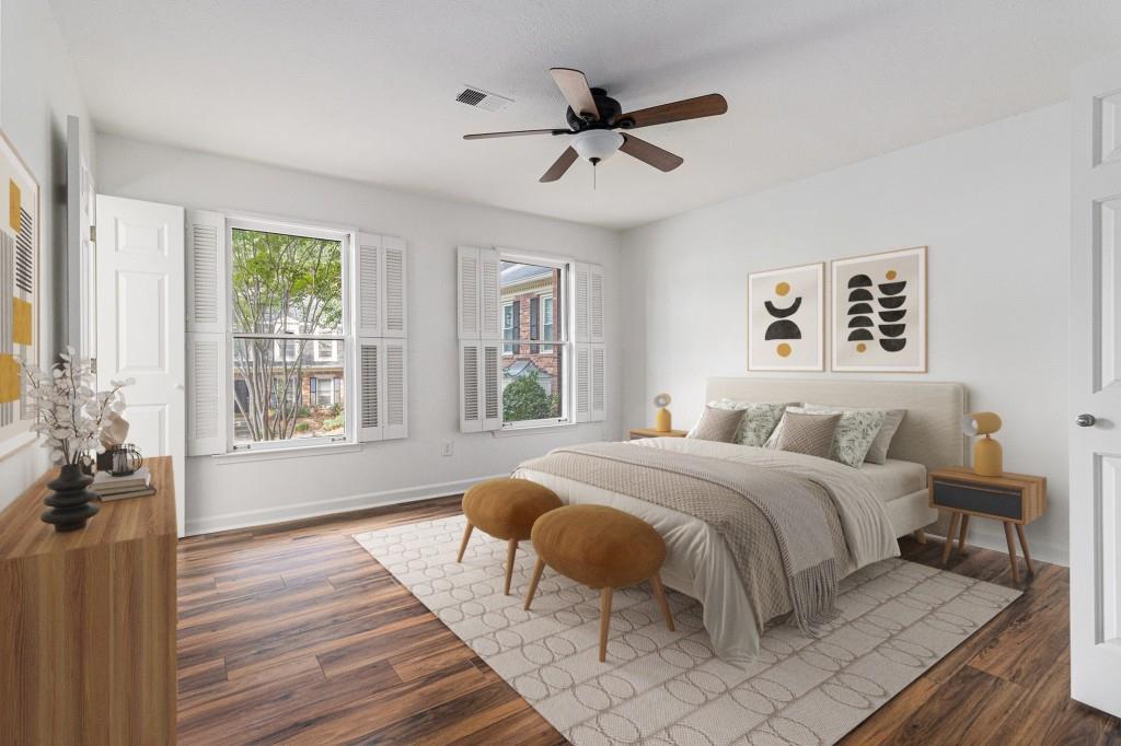 6 Stratford Hall Place NE