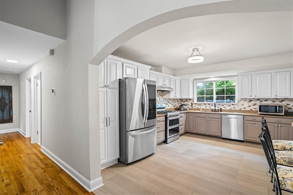 735 Waterbrook Terrace