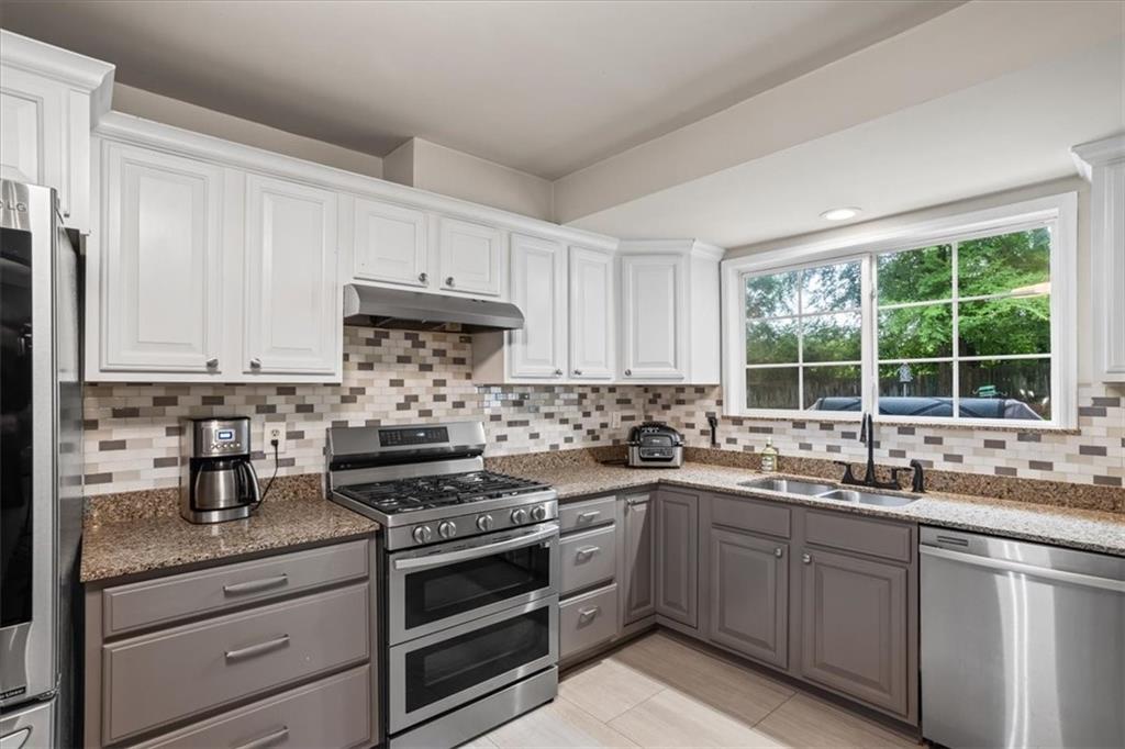 735 Waterbrook Terrace