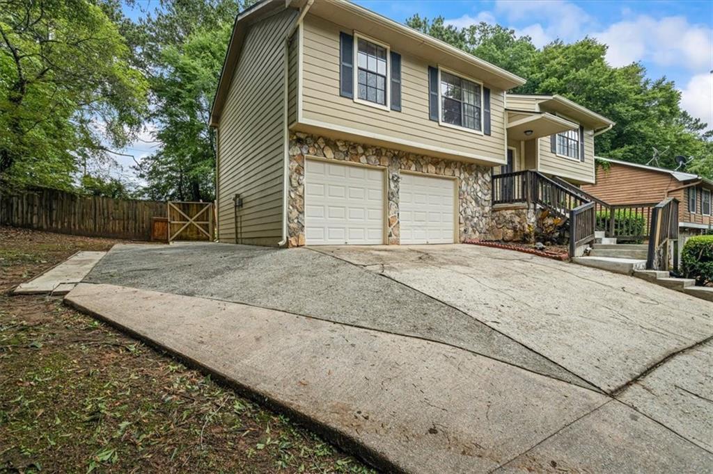 735 Waterbrook Terrace