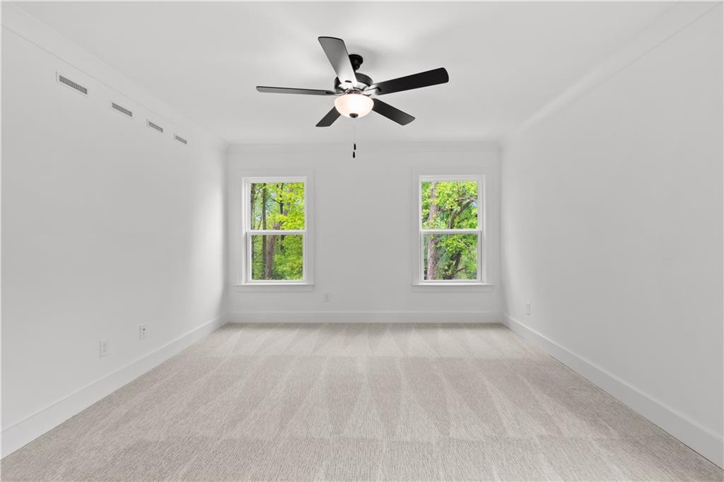 586 Avondale Park Circle