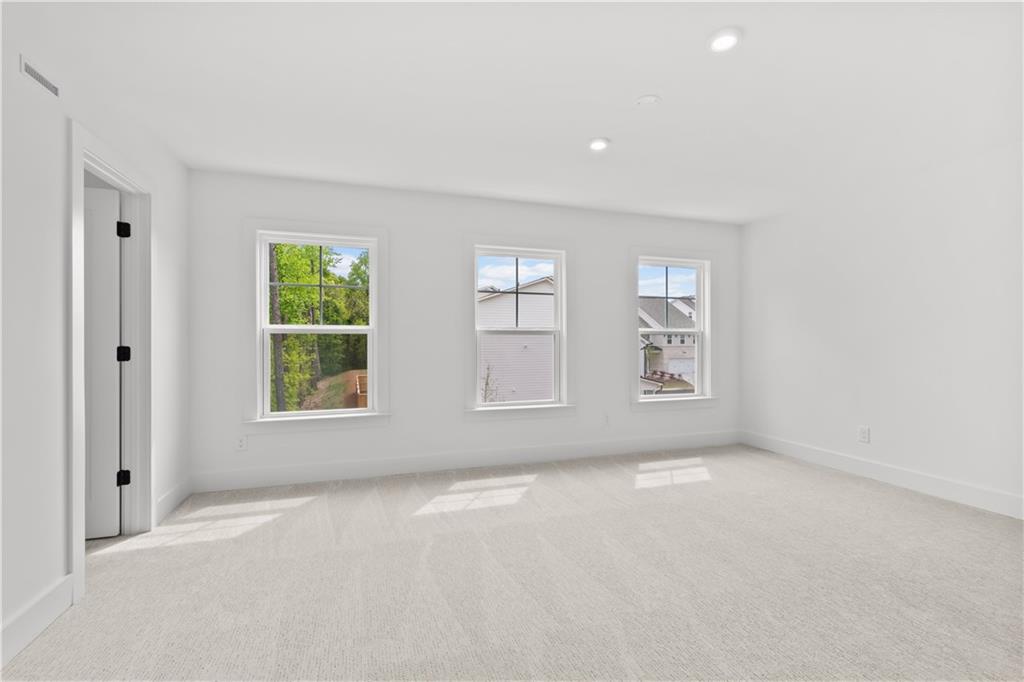 586 Avondale Park Circle