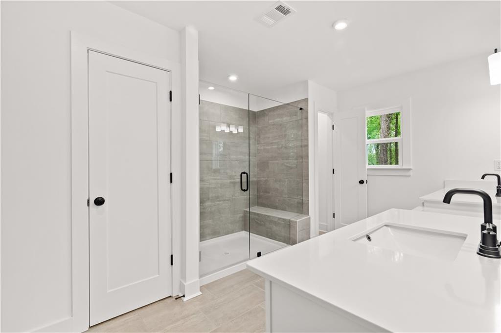 586 Avondale Park Circle