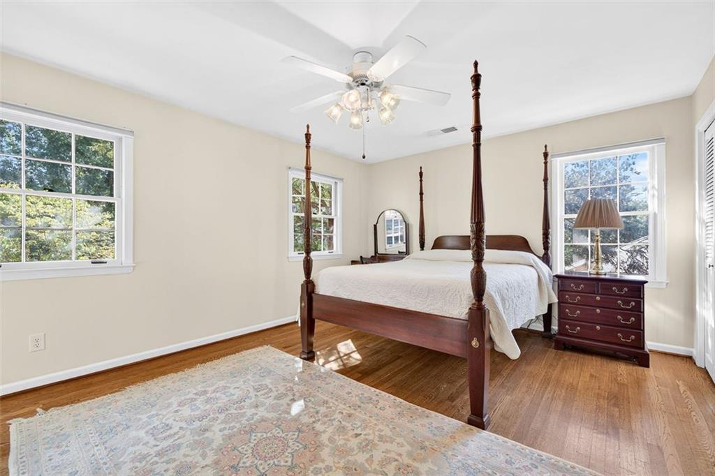 4098 Nancy Creek Way NE