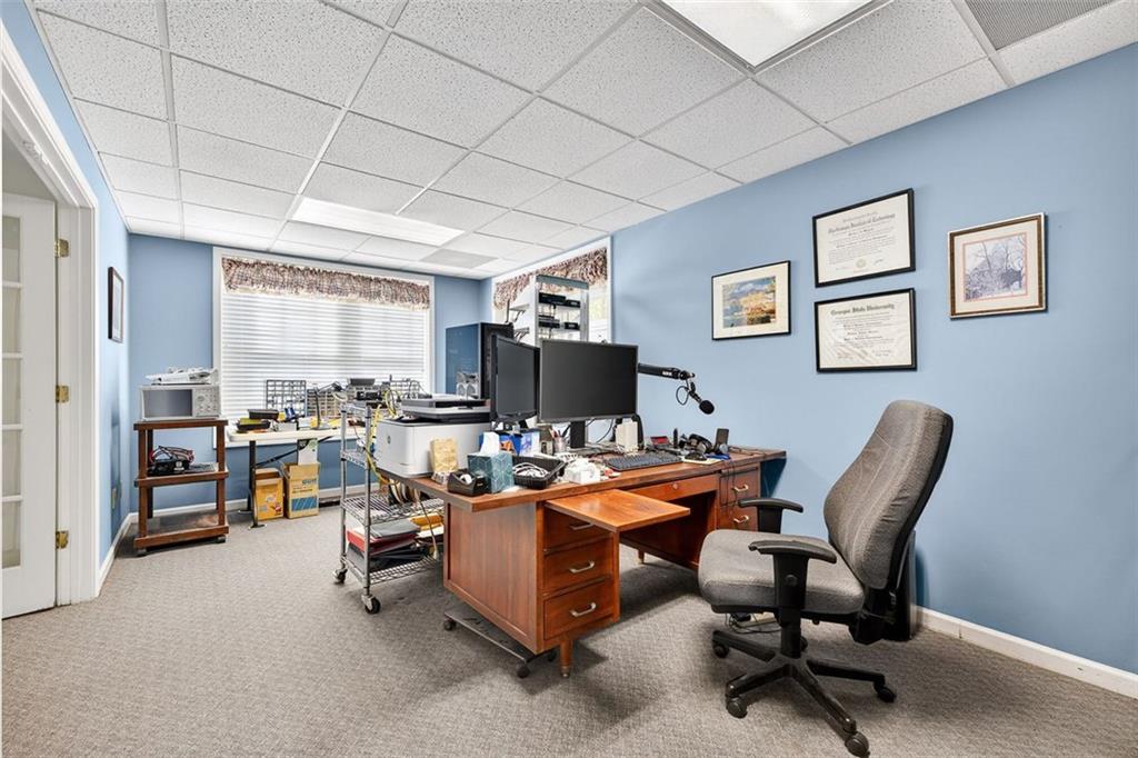 4098 Nancy Creek Way NE