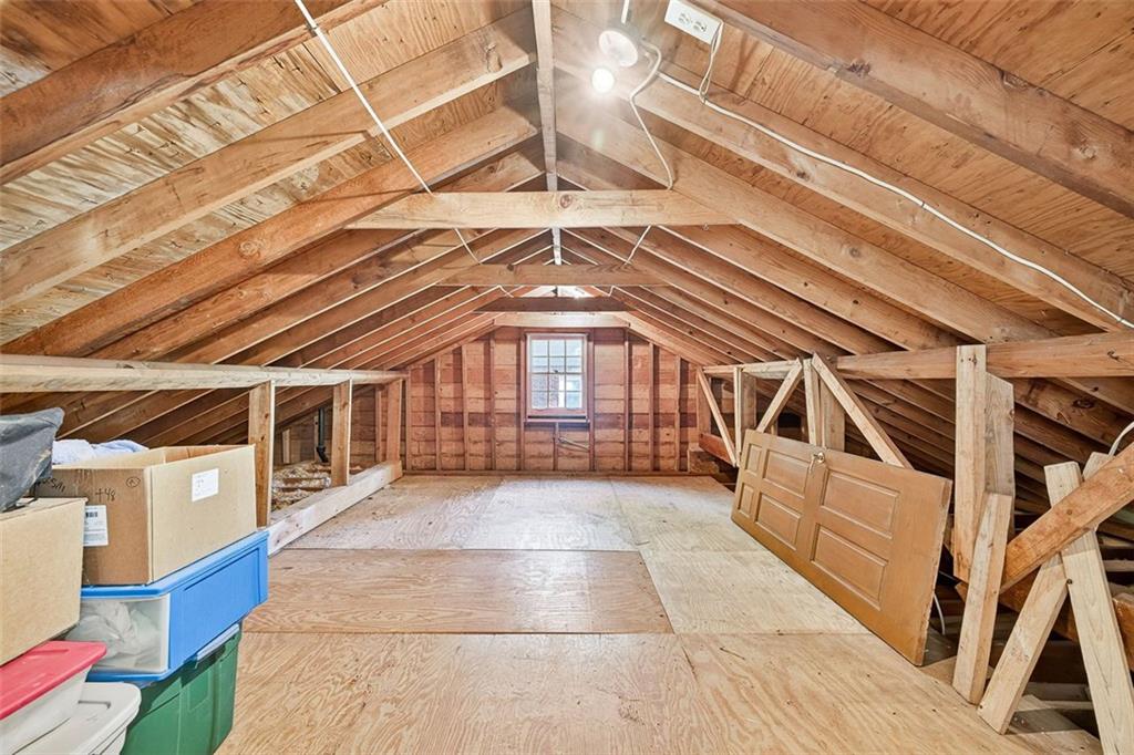 4098 Nancy Creek Way NE