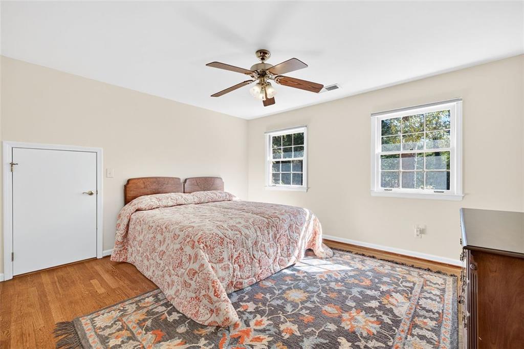 4098 Nancy Creek Way NE