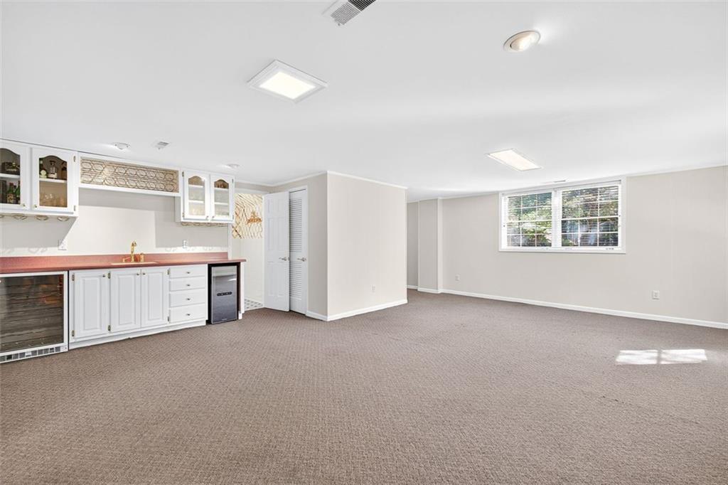 4098 Nancy Creek Way NE