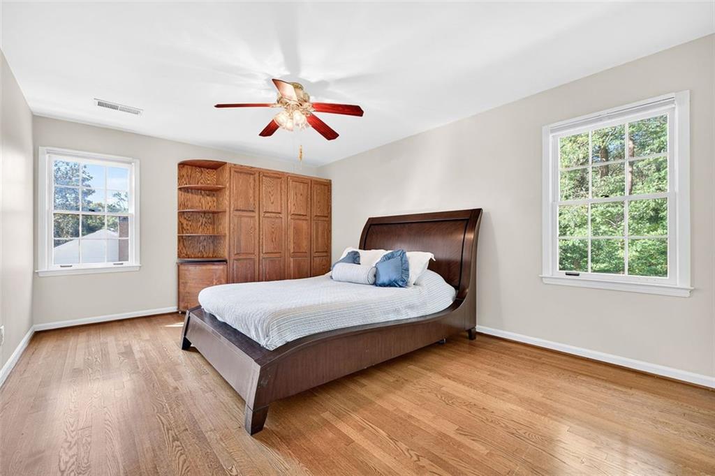 4098 Nancy Creek Way NE