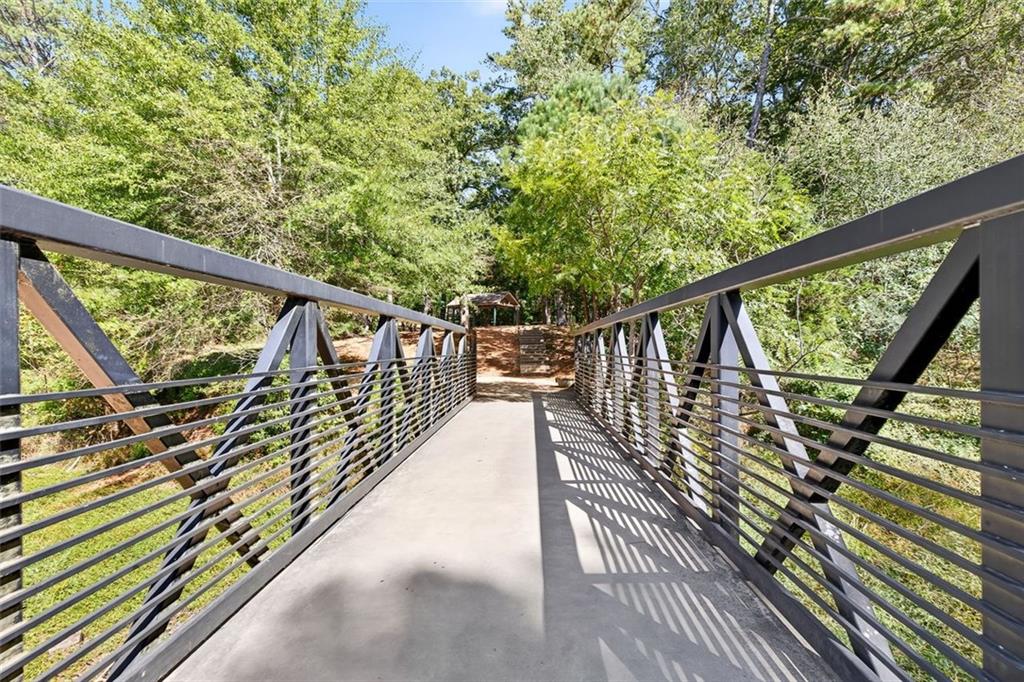 4098 Nancy Creek Way NE