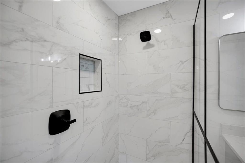 2138 Drew Valley Rd NE