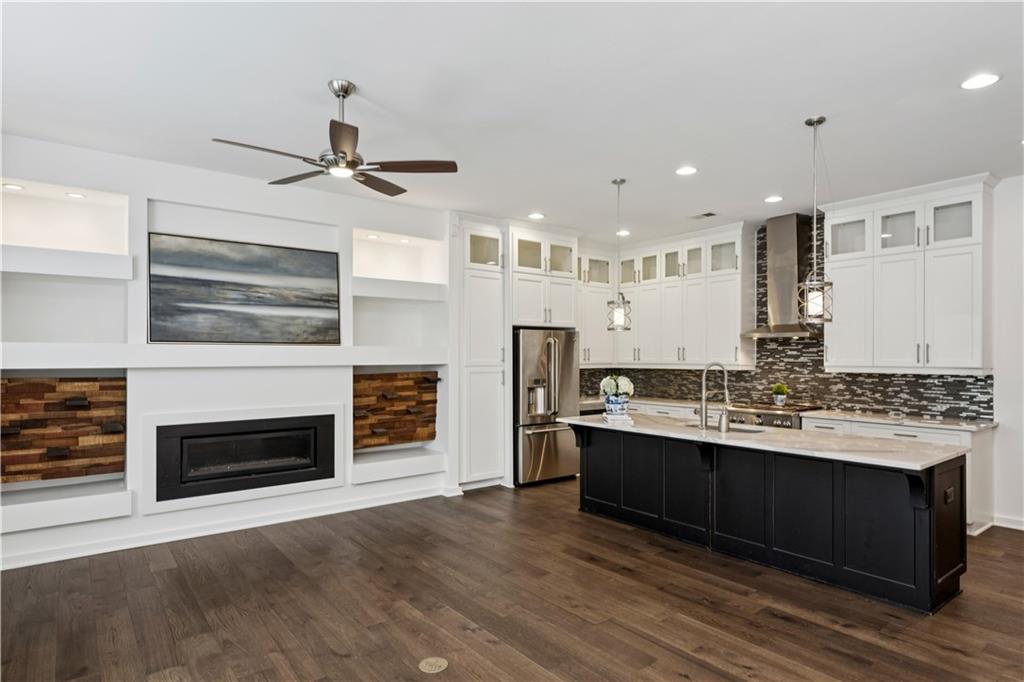 850 Canterbury Overlook