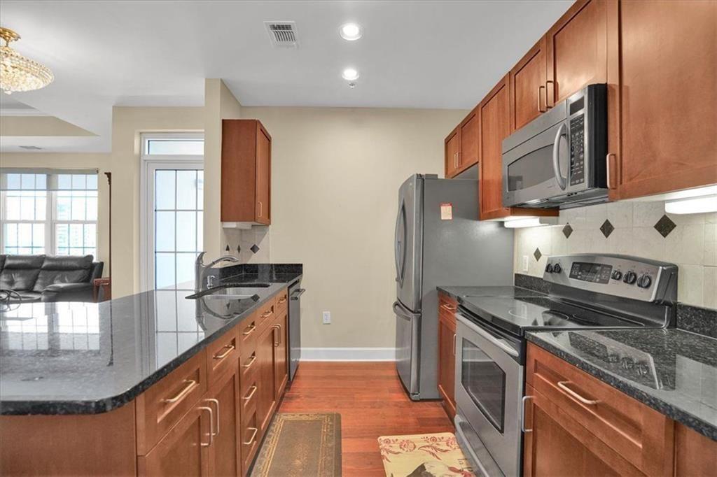 325 E Paces Ferry Road NE Unit 1411