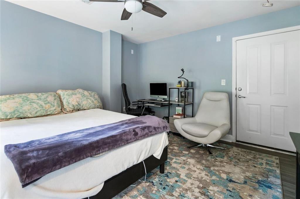 5523 Glenridge Park NE