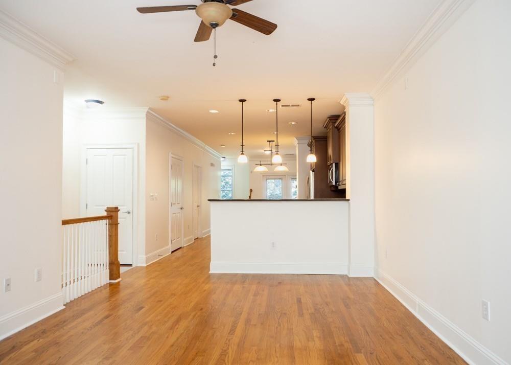 5523 Glenridge Park NE