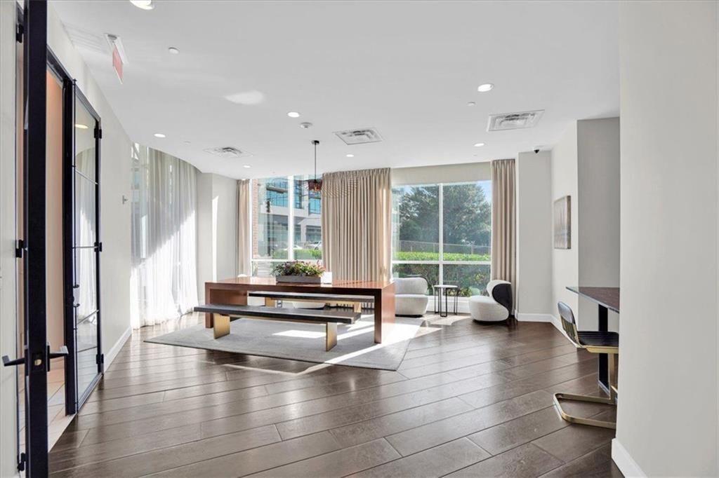 325 E Paces Ferry Road NE Unit 1411