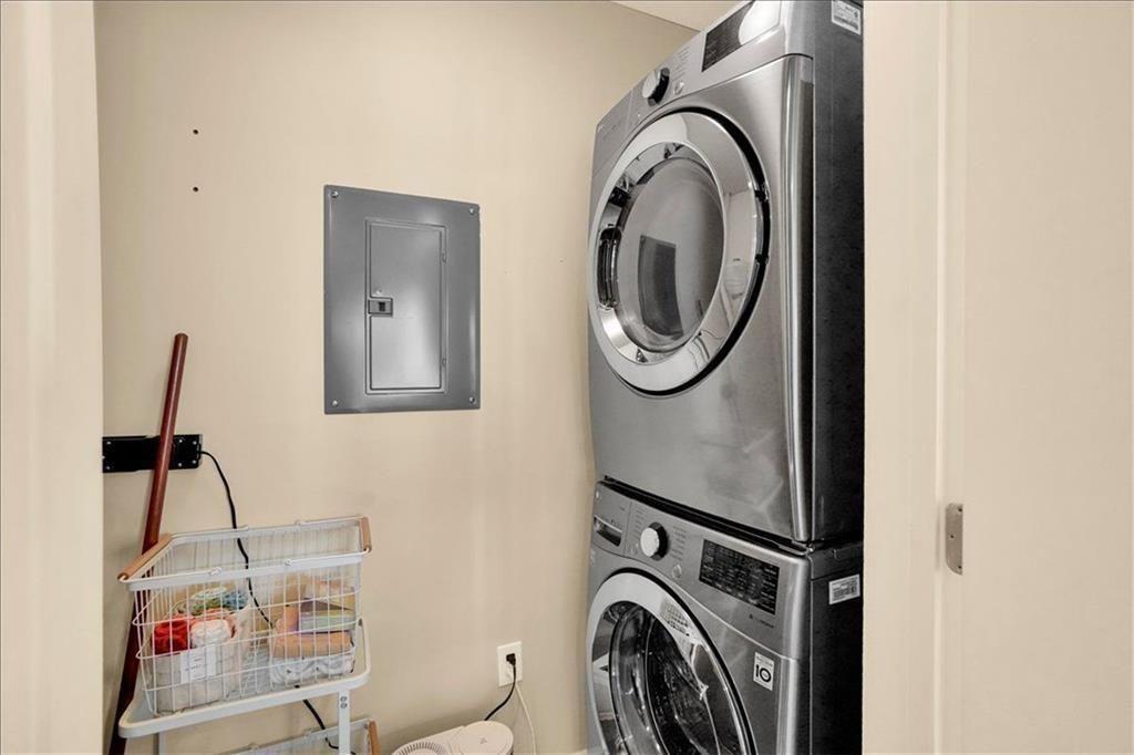 222 12th Street NE Unit 801