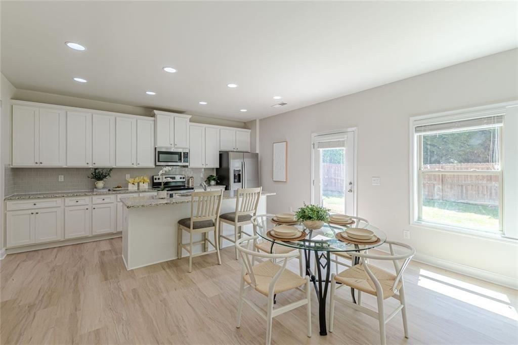 317 Vista Lake Drive