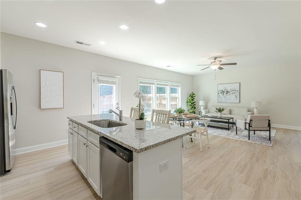 317 Vista Lake Drive