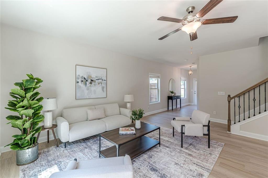 317 Vista Lake Drive