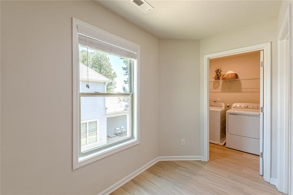 317 Vista Lake Drive