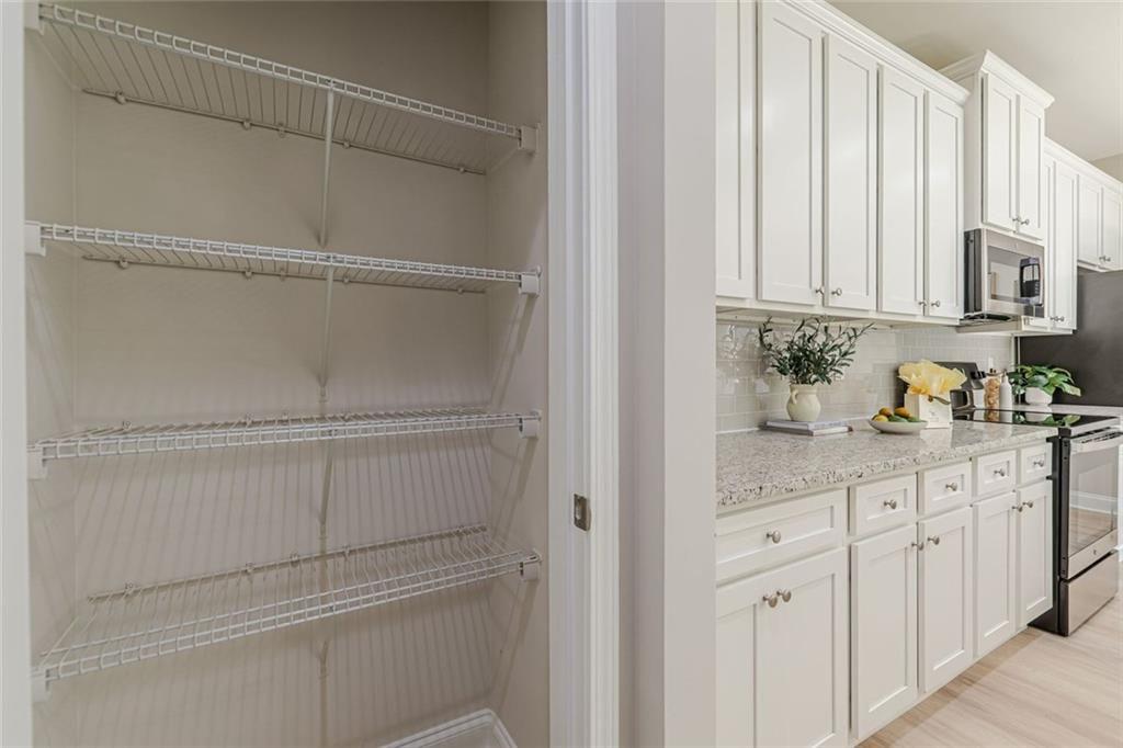 317 Vista Lake Drive