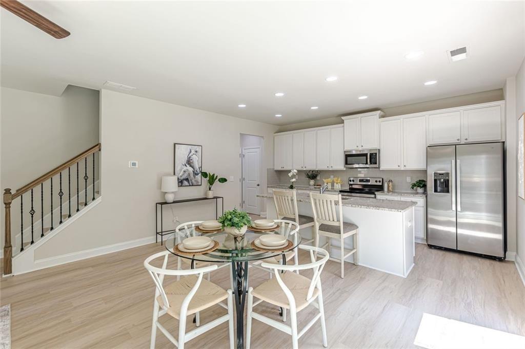 317 Vista Lake Drive