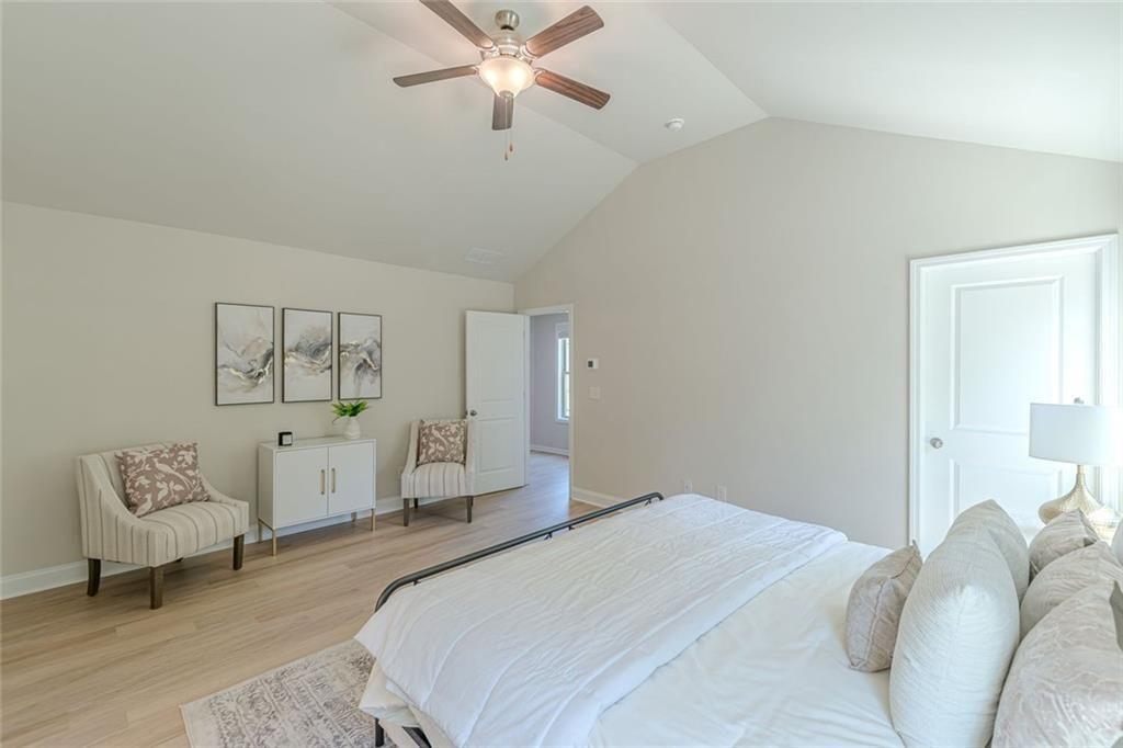 317 Vista Lake Drive