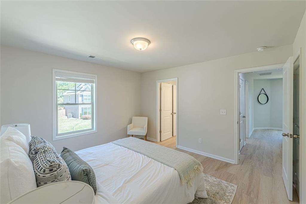 317 Vista Lake Drive