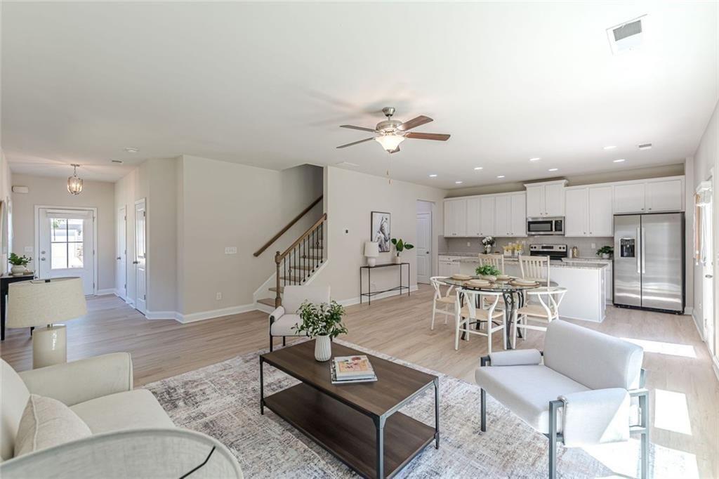 317 Vista Lake Drive