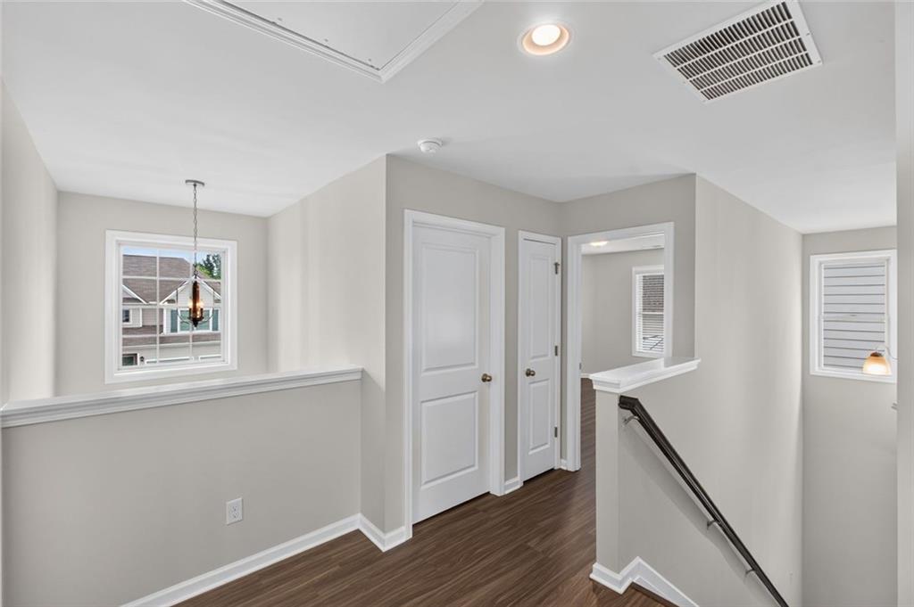 102 Edgeview Court