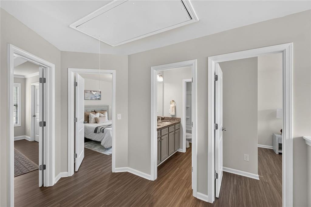 102 Edgeview Court