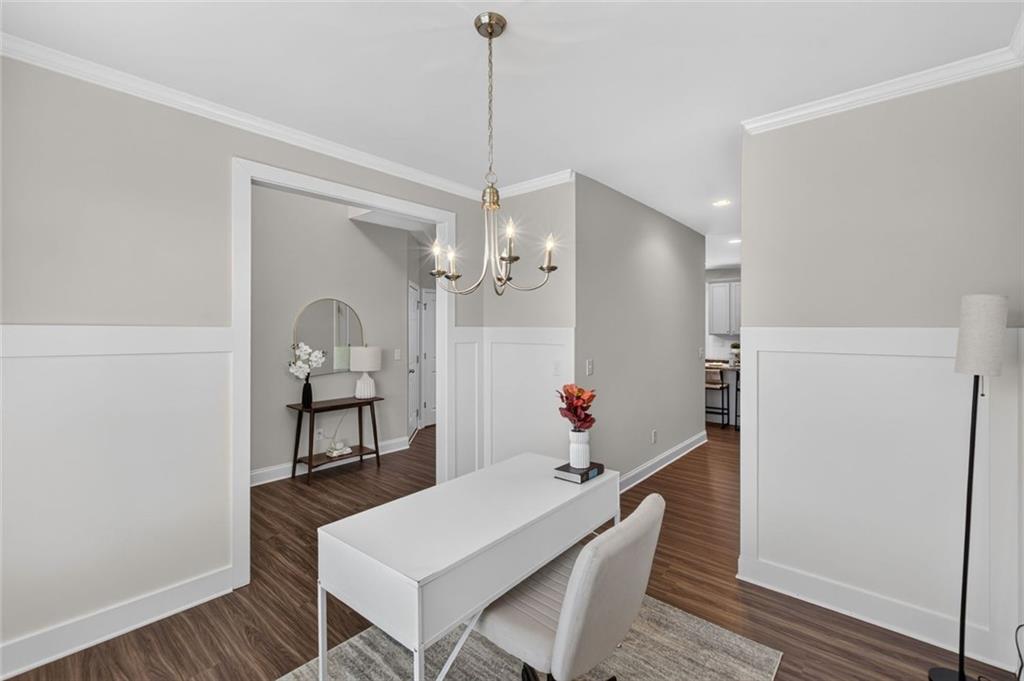 102 Edgeview Court