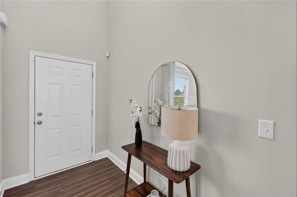 102 Edgeview Court