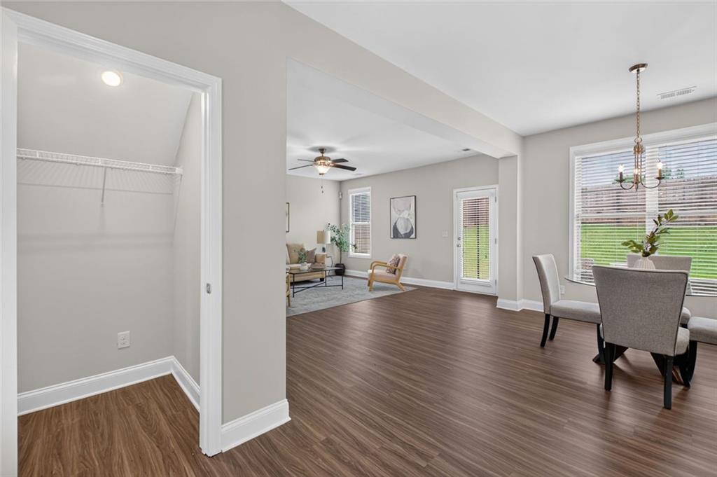 102 Edgeview Court