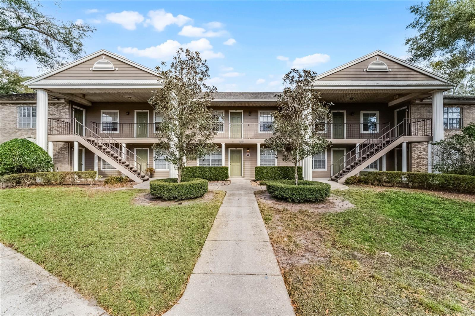 109 RESERVE CIR #209