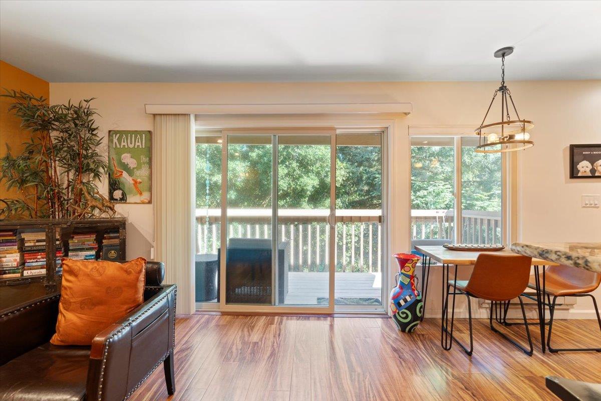 300 Glenwood CIR 295