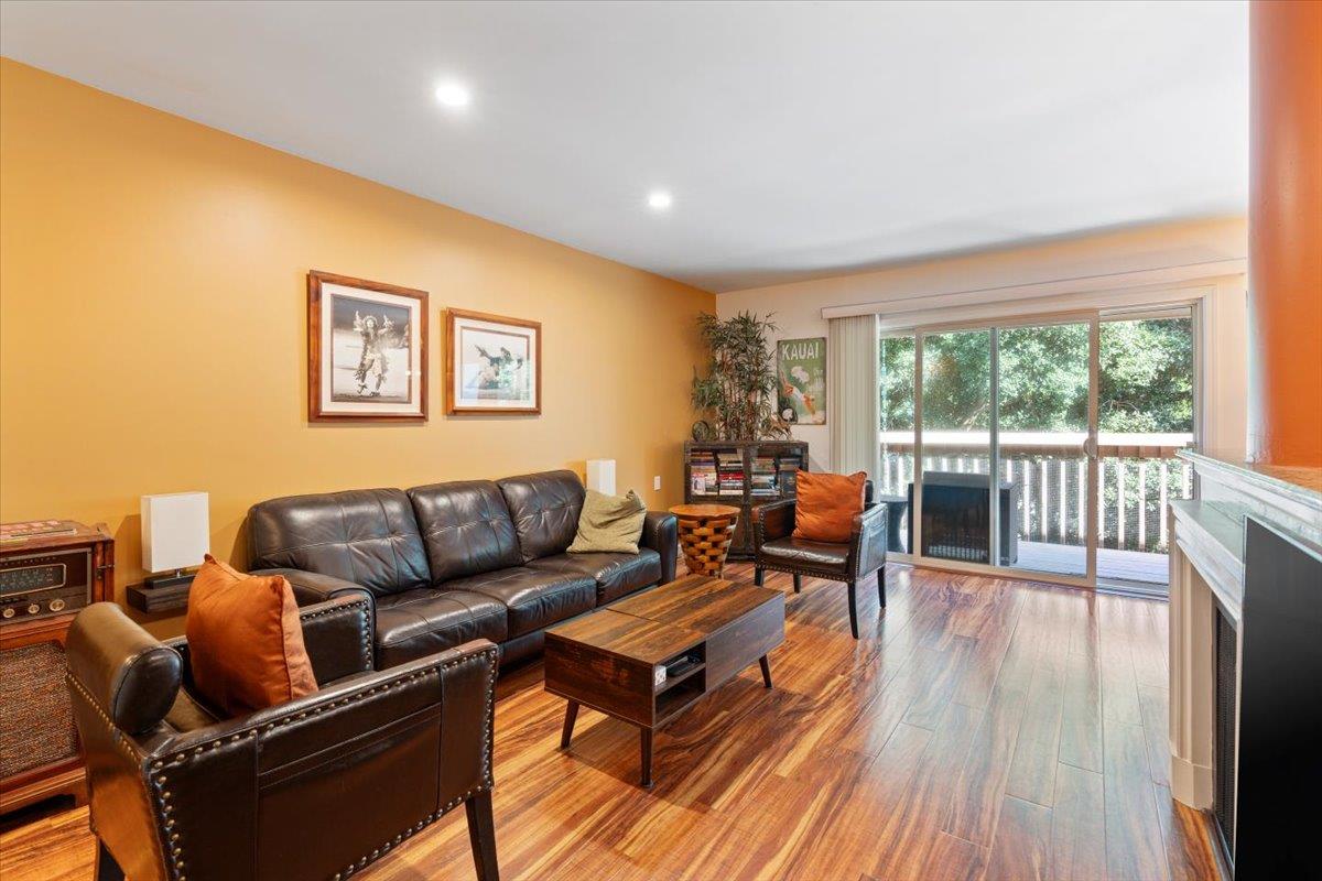 300 Glenwood CIR 295