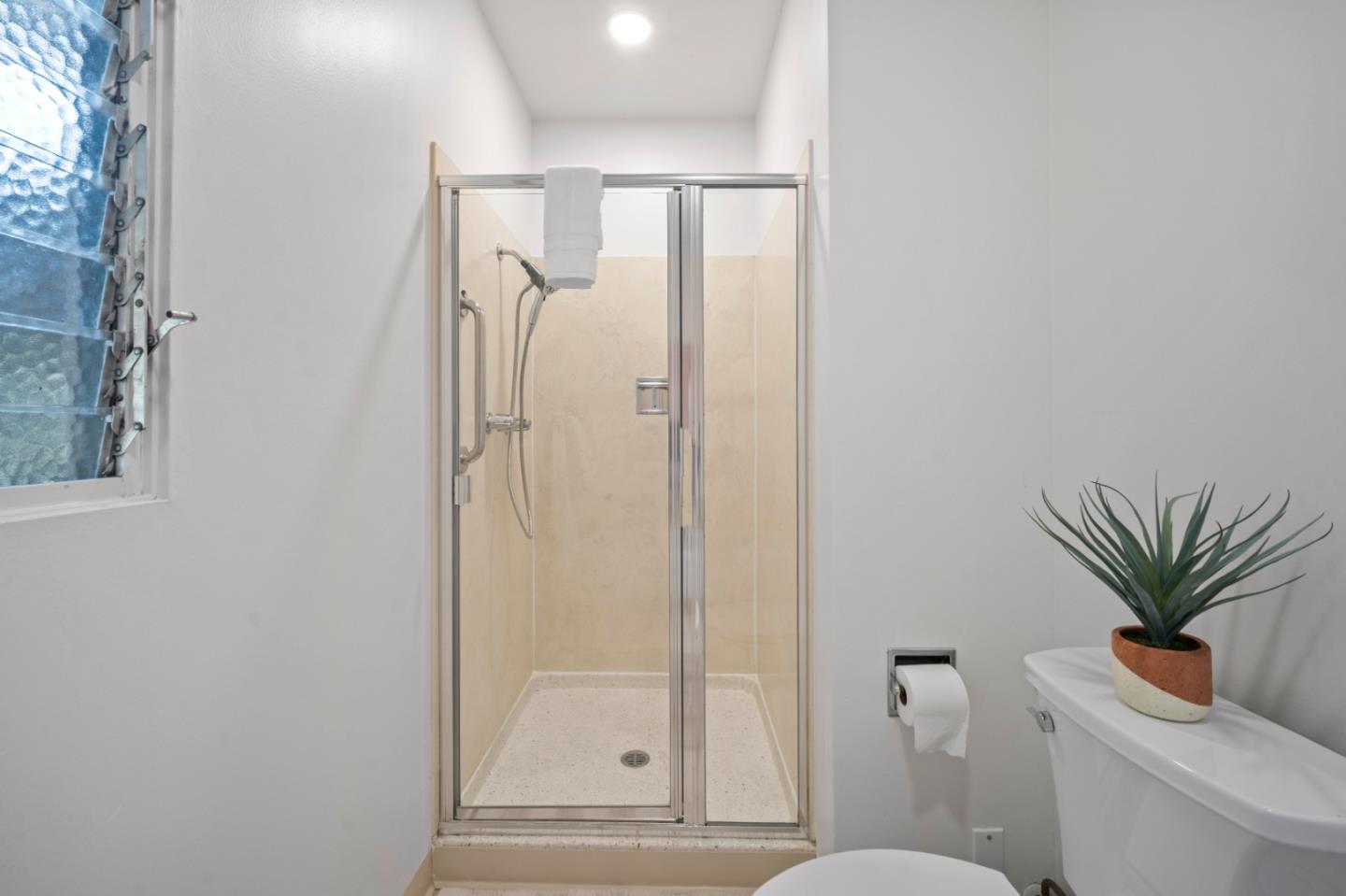 120 Del Mesa