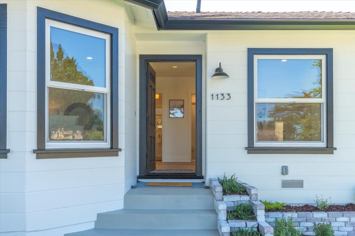1133 Del Monte BLVD