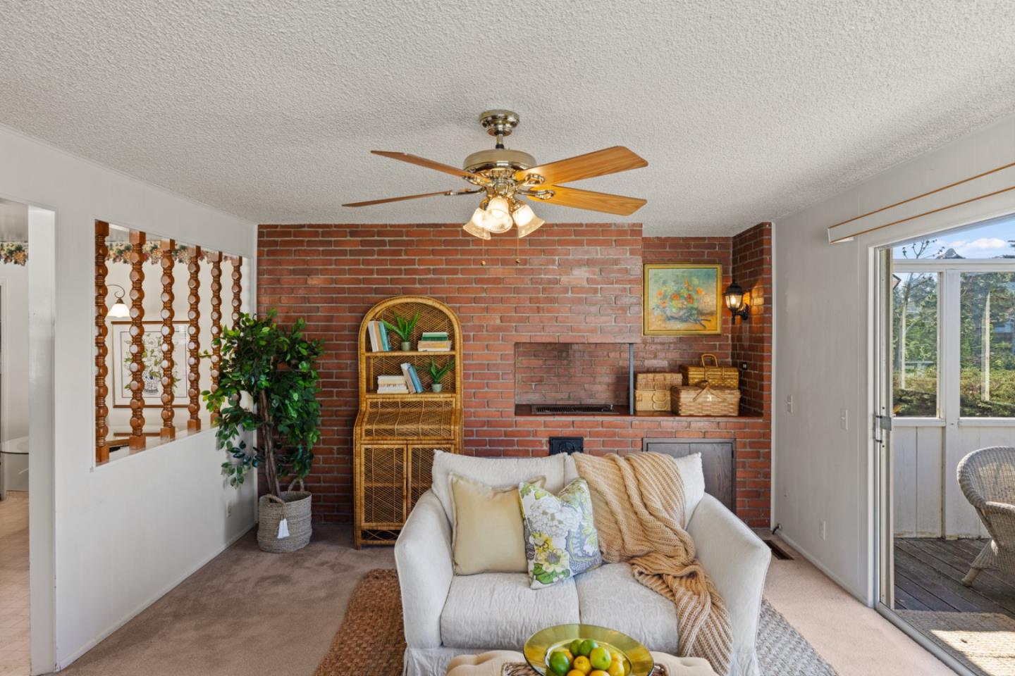 2828 Forest Hill BLVD