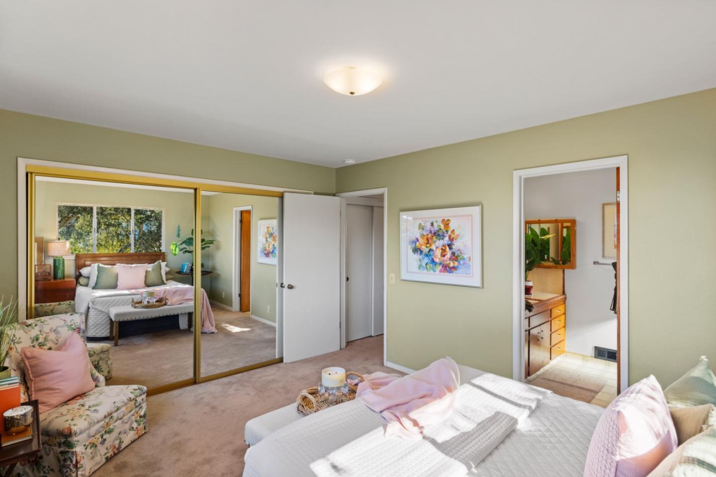 2828 Forest Hill BLVD